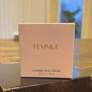 Femmue Lumière Vital Cream